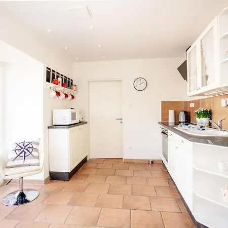 Conny´s Kajüte - Für Bis Zu 4 Personen, Mit Sauna Und Haustiere Herzlich Willkommen *