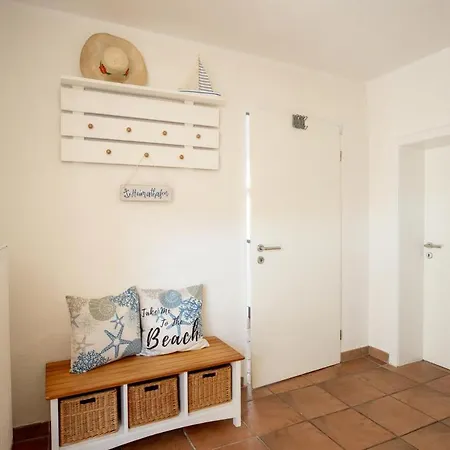 Ferienhaus Conny´s Kajüte - Für Bis Zu 4 Personen, Mit Sauna Und Haustiere Herzlich Willkommen Grimersumer-Altedeich