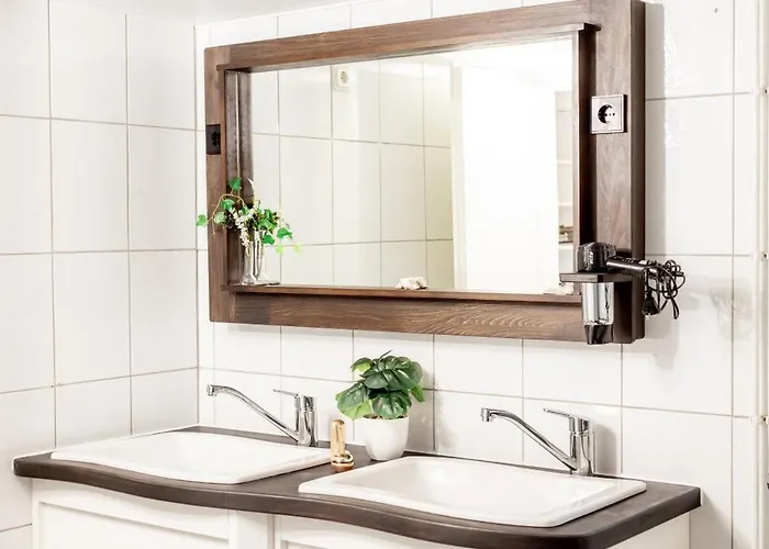 Conny´s Kajüte - Für Bis Zu 4 Personen, Mit Sauna Und Haustiere Herzlich Willkommen *