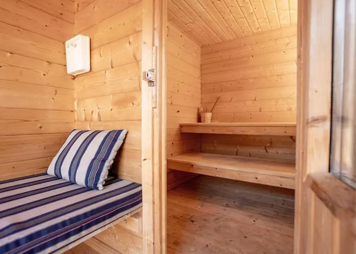 Conny´s Kajüte - Für Bis Zu 4 Personen, Mit Sauna Und Haustiere Herzlich Willkommen * Grimersumer-Altedeich